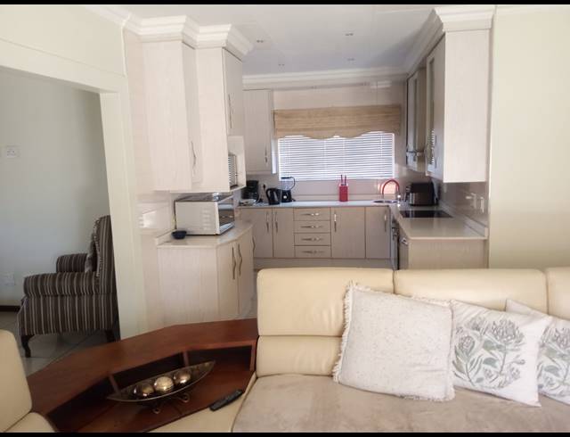 4 BEDROOM HOUSE FOR SALE IN PARKHAVEN